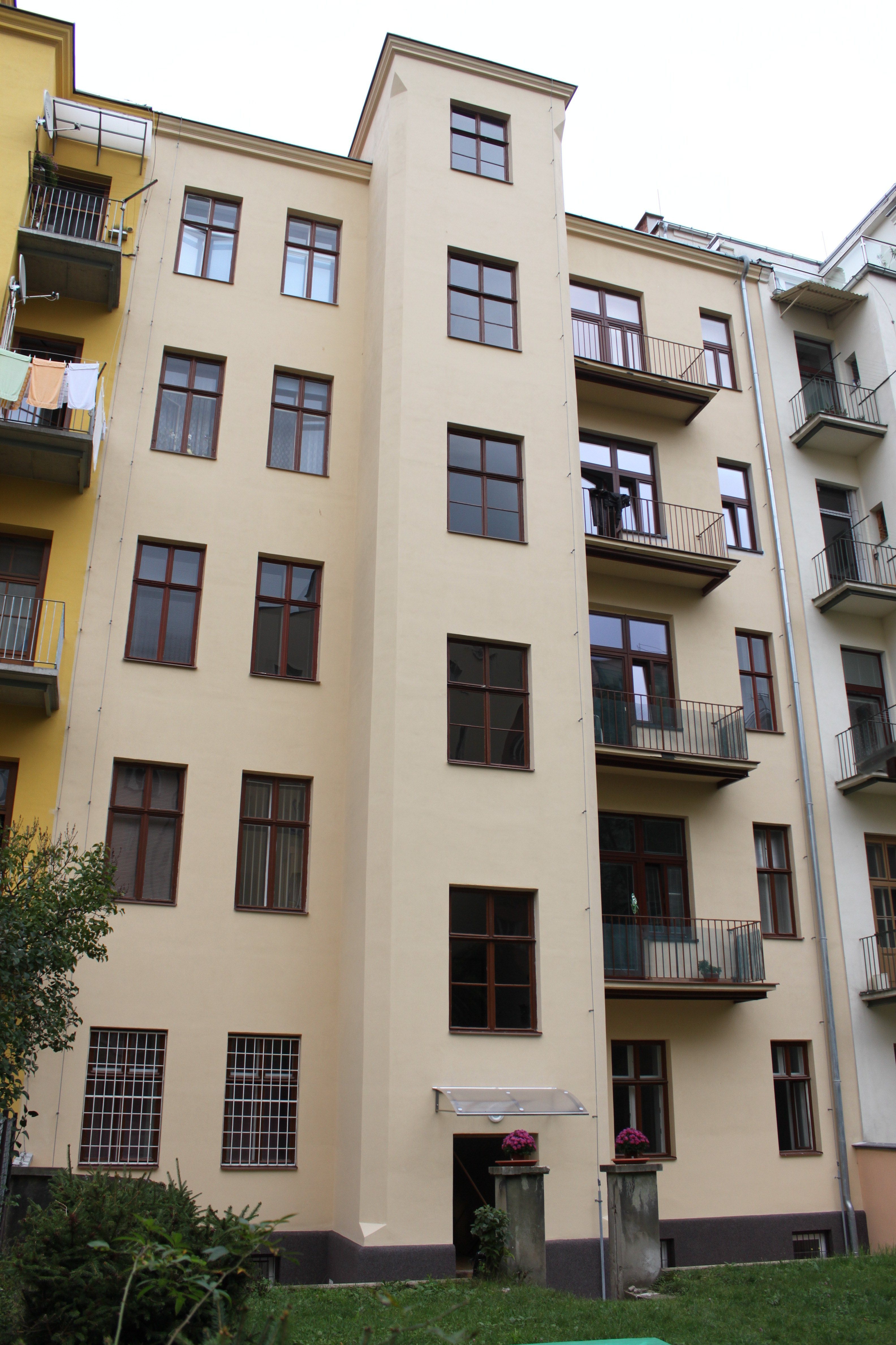 Dvorní fasáda činžovního domu Jiráskova, Brno