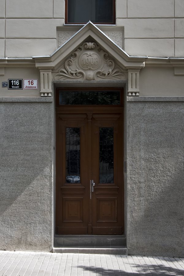 Uliční a dvorní fasáda Jiráskova - Grohova, Brno